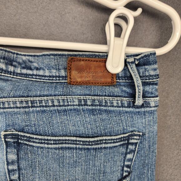 Abercrombie & Fitch Jeans Womens Size 10 Blue Low Rise Taper Stretch Casual - Picture 11 of 15